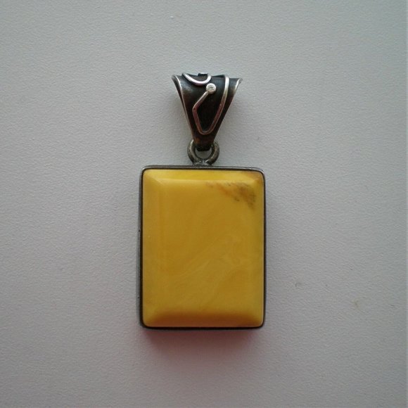 Vintage Sterling Silver 925 Russian Baltic Butterscotch Egg Yolk Amber Pendant